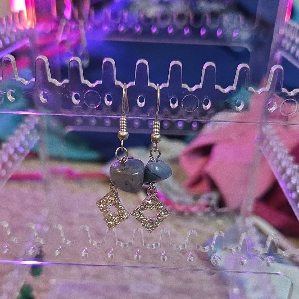 Prwtty Crystal Earrings